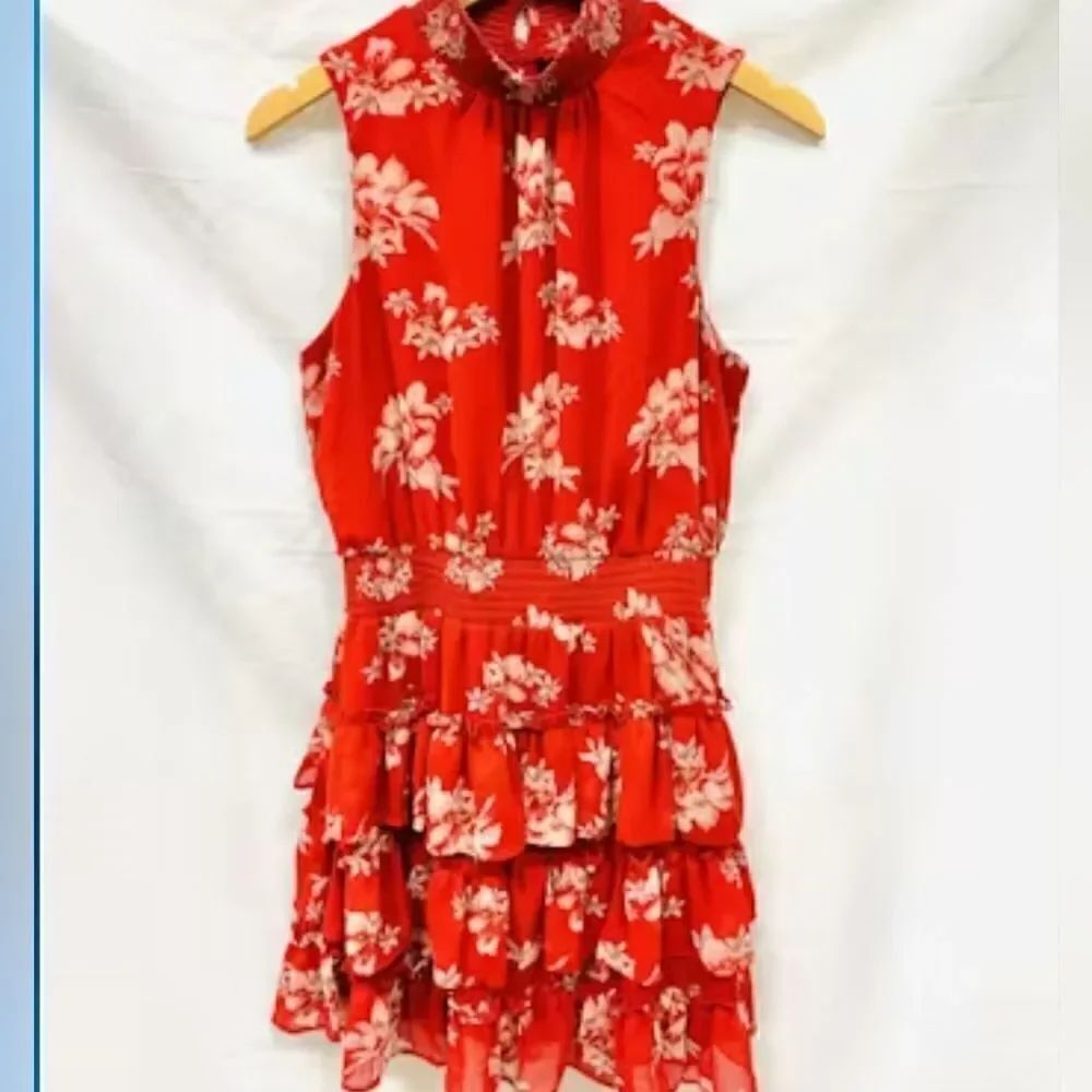 Sleeveless floral dress New Without Tags.